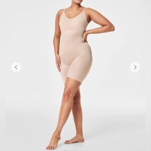 SPANX Mid-Thigh Bodysuit // Size Small Petite
